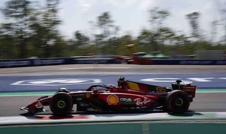 F1 İtalya Grand Prix'sinde pole pozisyonu Carlos Sainz'ın